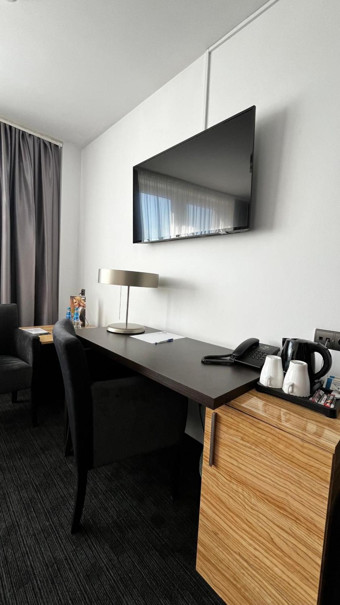 B&B Hotel Bytom Ngoại thất bức ảnh